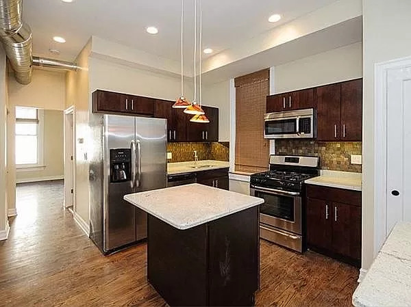 2155 W Potomac Avenue CH-1