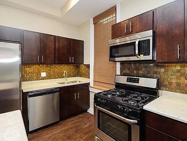 2155 W Potomac Avenue CH-1
