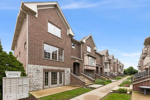 Photo of 9521 Shields Avenue #9521, Brookfield, IL 60513 (MLS # 12660837)