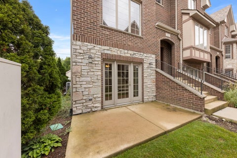 Tiny photo for 9521 Shields Avenue #9521, Brookfield, IL 60513 (MLS # 12660837)