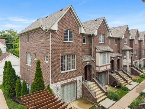 Tiny photo for 9521 Shields Avenue #9521, Brookfield, IL 60513 (MLS # 12660837)