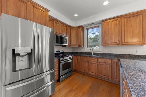 Tiny photo for 9521 Shields Avenue #9521, Brookfield, IL 60513 (MLS # 12660837)