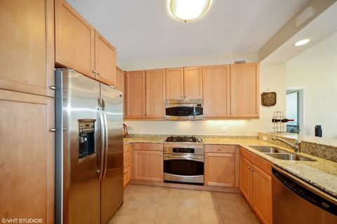Tiny photo for 600 N Lake Shore Drive #907, Chicago, IL 60611 (MLS # 12523288)