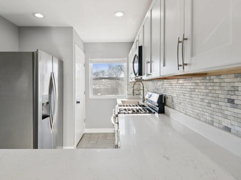 Tiny photo for 4208 Oak Street, Bellwood, IL 60104 (MLS # 12605262)