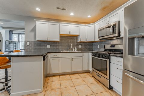 Tiny photo for 805 S Grove Street, Normal, IL 61761 (MLS # 12621560)