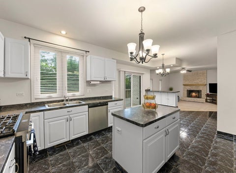 Tiny photo for 16W374 94th Street, Burr Ridge, IL 60527 (MLS # 12684298)