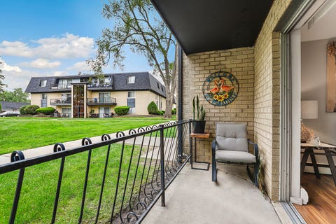 Tiny photo for 11112 S 84th Avenue #1B, Palos Hills, IL 60465 (MLS # 12654180)