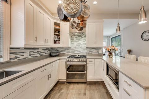 Tiny photo for 3239 Wesley Avenue, Berwyn, IL 60402 (MLS # 12406505)