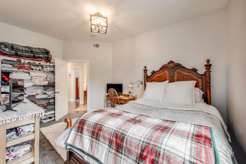 Tiny photo for 3239 Wesley Avenue, Berwyn, IL 60402 (MLS # 12406505)