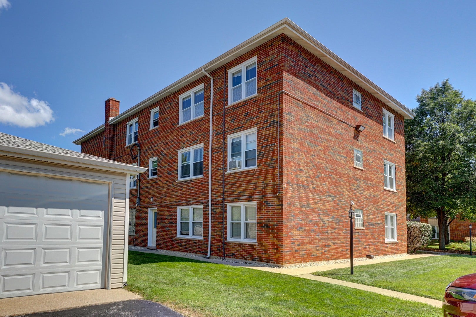 10761 S PULASKI Road 9