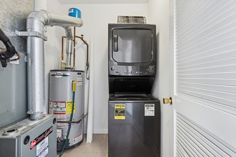 Tiny photo for 10 N Lake Street #316, Grayslake, IL 60030 (MLS # 12511176)