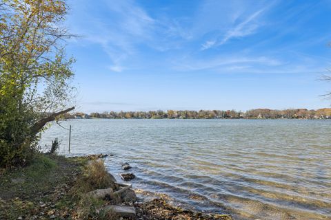 Tiny photo for 10 N Lake Street #316, Grayslake, IL 60030 (MLS # 12511176)