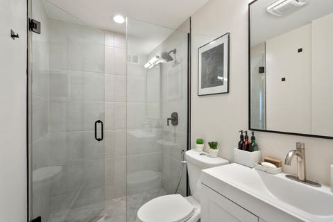 Tiny photo for 21 W Goethe Street #18GH, Chicago, IL 60610 (MLS # 12668962)