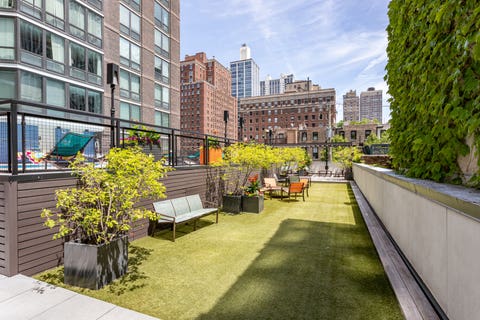 Tiny photo for 21 W Goethe Street #18GH, Chicago, IL 60610 (MLS # 12668962)