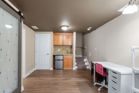 Tiny photo for 205 Raintree Court, Aurora, IL 60504 (MLS # 12474484)