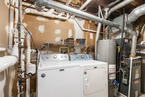 Tiny photo for 205 Raintree Court, Aurora, IL 60504 (MLS # 12474484)