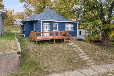 Tiny photo for 158 5TH Street, Silvis, IL 61282 (MLS # QC4269408)