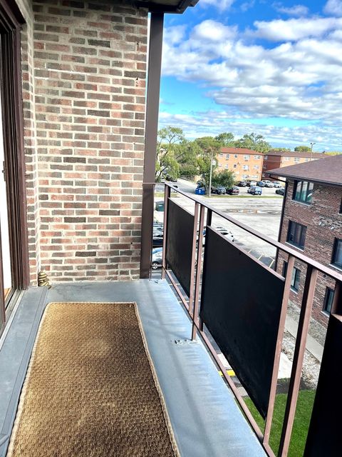 Tiny photo for 7945 S Oketo Avenue #408, Bridgeview, IL 60455 (MLS # 12582789)