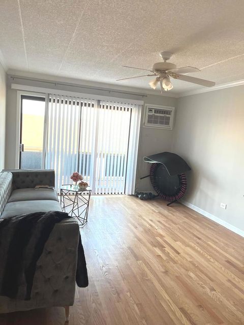 Tiny photo for 7945 S Oketo Avenue #408, Bridgeview, IL 60455 (MLS # 12582789)