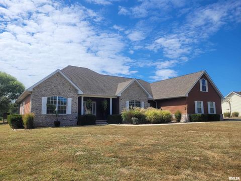 Photo of 475 N Dartmouth Lane, Mt Vernon, IL 62864 (MLS # EB459573)