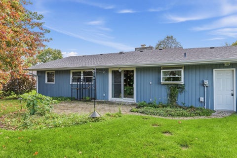 Tiny photo for 202 N RAVEN Road, Shorewood, IL 60404 (MLS # 12788235)