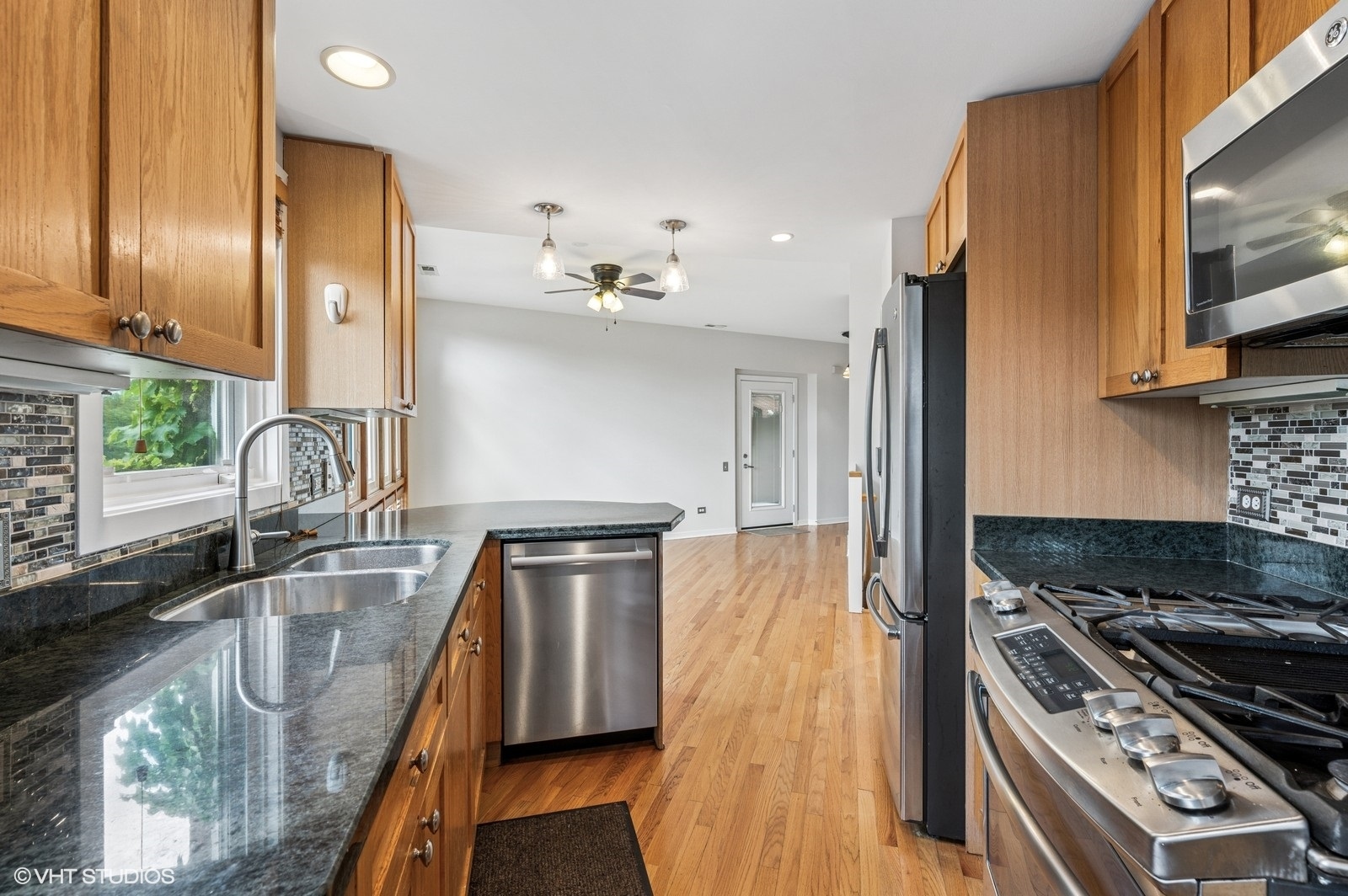 1889 Maple Avenue W10
