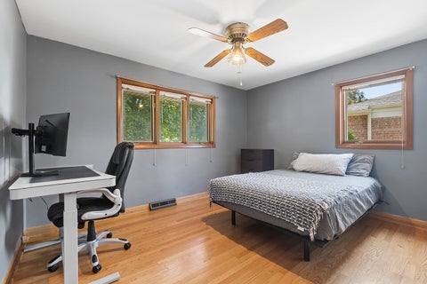 Tiny photo for 10025 S 53rd Avenue, Oak Lawn, IL 60453 (MLS # 12699514)