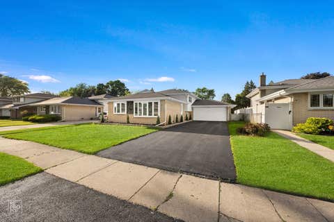 Tiny photo for 6224 W 91st Street, Oak Lawn, IL 60453 (MLS # 12726979)
