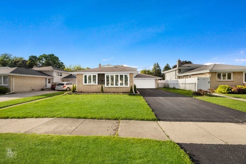 Tiny photo for 6224 W 91st Street, Oak Lawn, IL 60453 (MLS # 12726979)