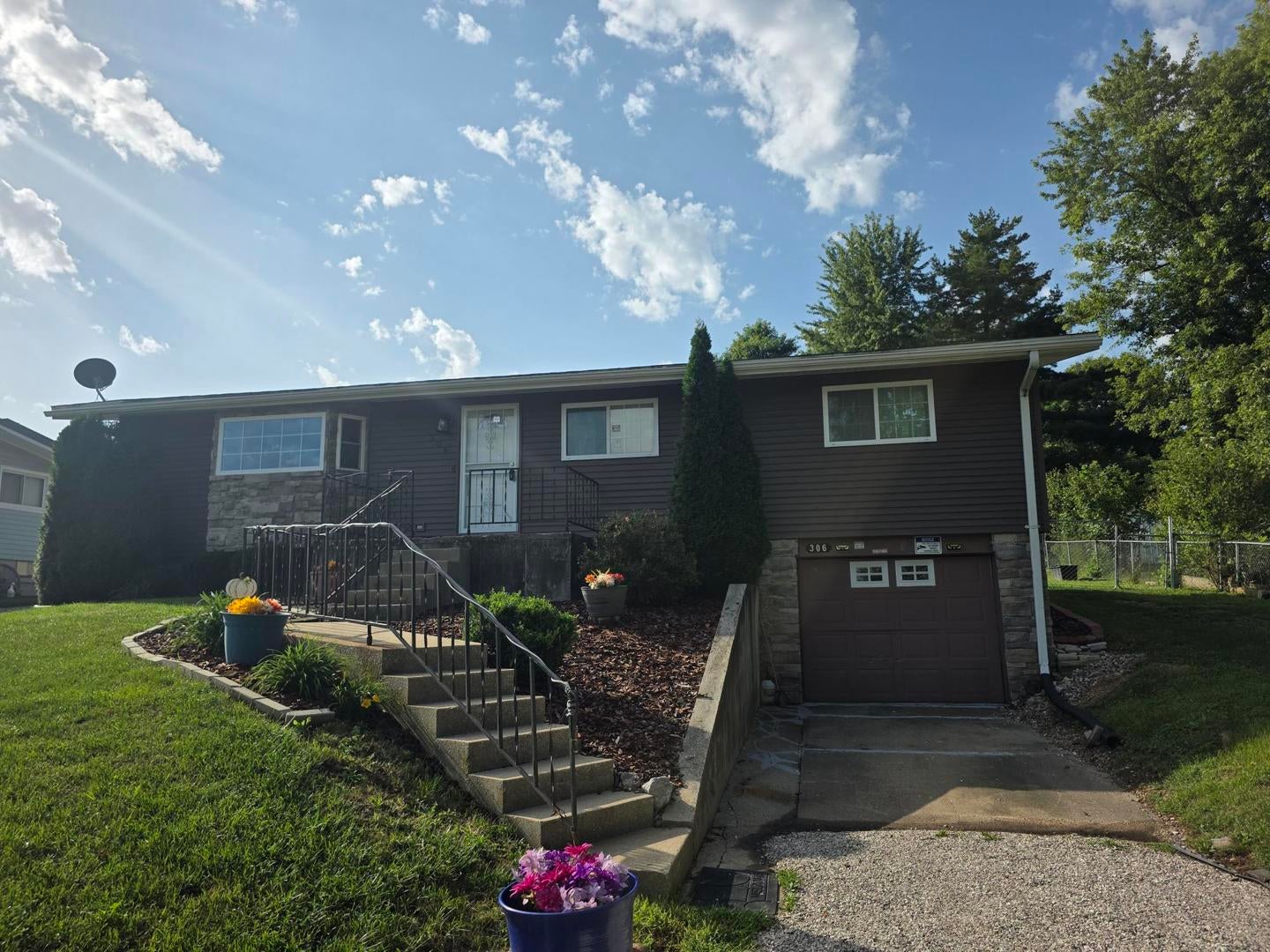 306 E Edwards Street