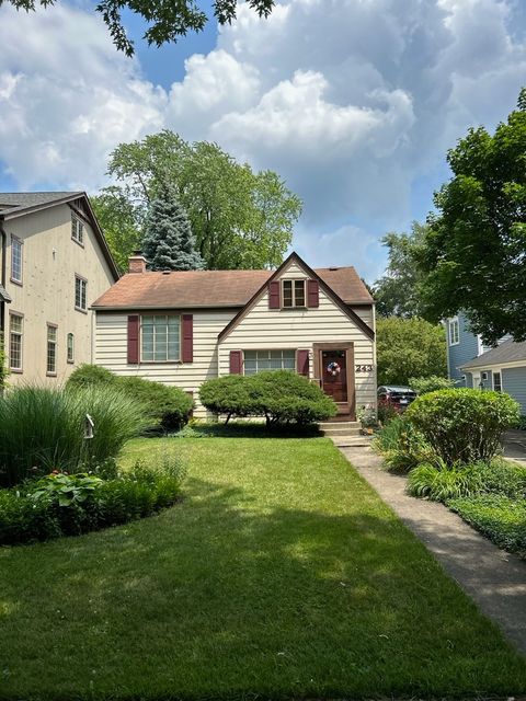 A home in Clarendon Hills