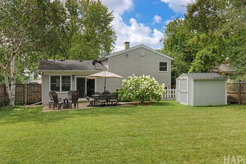 Tiny photo for 385 Northgate Road, Lindenhurst, IL 60046 (MLS # 12742204)