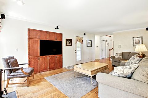 Tiny photo for 2770 Sandalwood Road, Buffalo Grove, IL 60089 (MLS # 12507183)