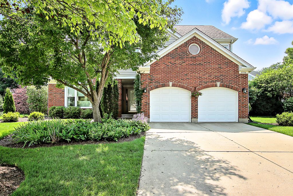 Photo for 2770 Sandalwood Road, Buffalo Grove, IL 60089 (MLS # 12507183)