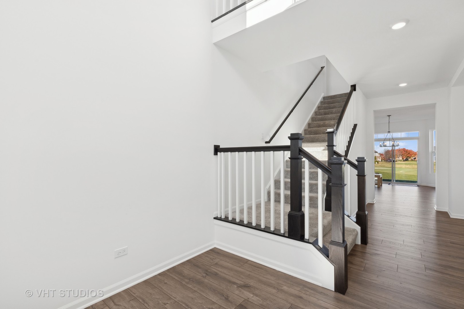 8 Crystal Downs Drive
