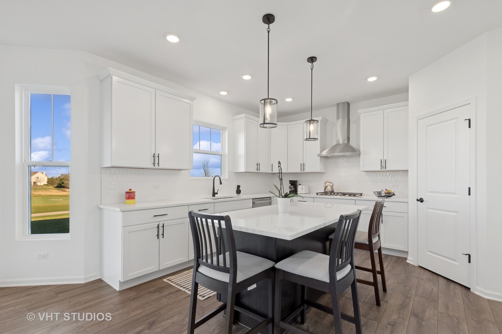 8 Crystal Downs Drive