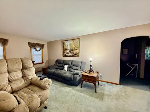 Tiny photo for 710 Saint Vincents Avenue, Peru, IL 61354 (MLS # 12715766)
