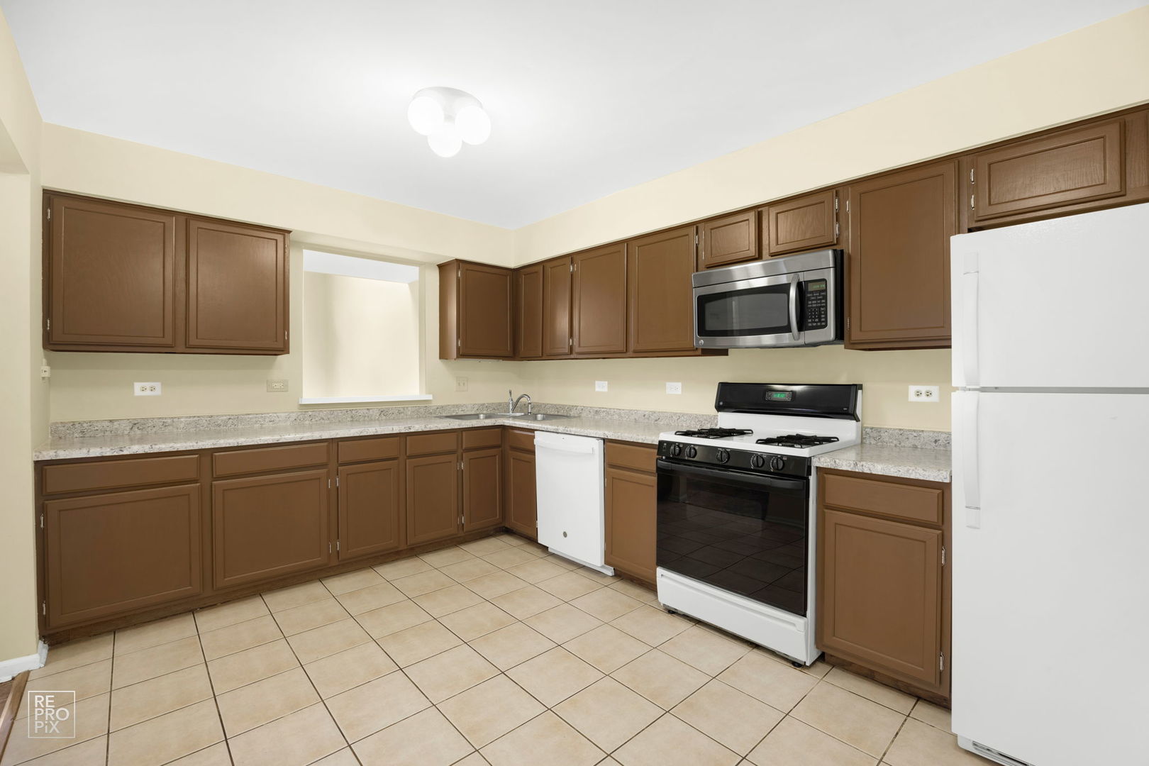 1081 Courtland Drive 1081