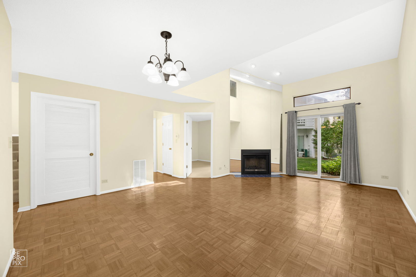 1081 Courtland Drive 1081