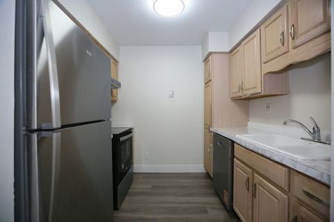 Tiny photo for 832 E OLD WILLOW Road #105, Prospect Heights, IL 60070 (MLS # 12570248)