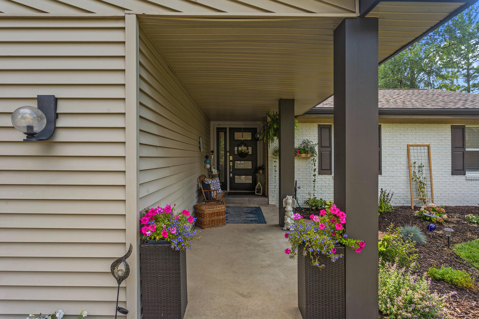 1806 Floral Park Drive