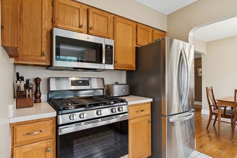 Tiny photo for 406 Lincoln Avenue, Downers Grove, IL 60515 (MLS # 12481941)