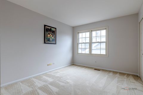 Tiny photo for 12 Sommerset Lane, Lincolnshire, IL 60069 (MLS # 12591123)