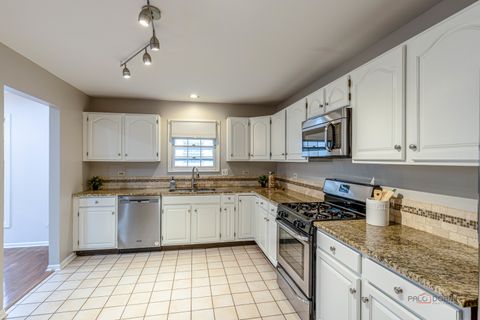 Tiny photo for 12 Sommerset Lane, Lincolnshire, IL 60069 (MLS # 12591123)