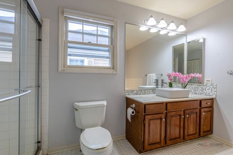 Tiny photo for 12 Sommerset Lane, Lincolnshire, IL 60069 (MLS # 12591123)