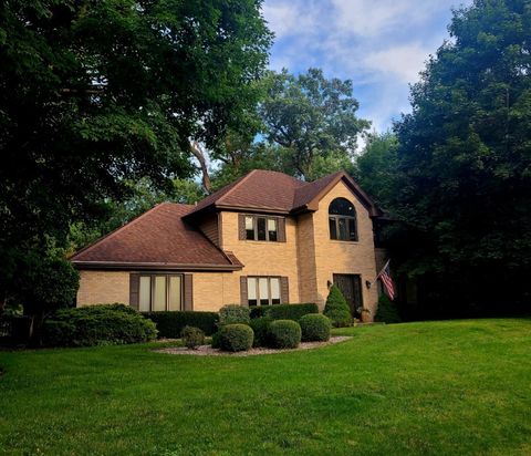 Tiny photo for 5N461 Hidden Springs Drive, St. Charles, IL 60175 (MLS # 12438814)