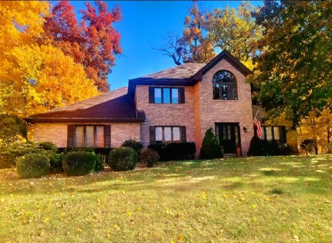 Photo of 5N461 Hidden Springs Drive, St. Charles, IL 60175 (MLS # 12438814) Photo of 5N461 Hidden Springs Drive, St. Charles, IL 60175 (MLS # 12438814)