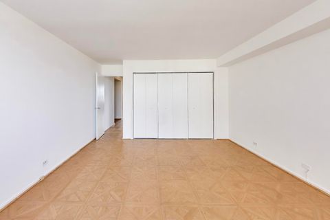 Tiny photo for Chicago, IL 60613 (MLS # 12620388)