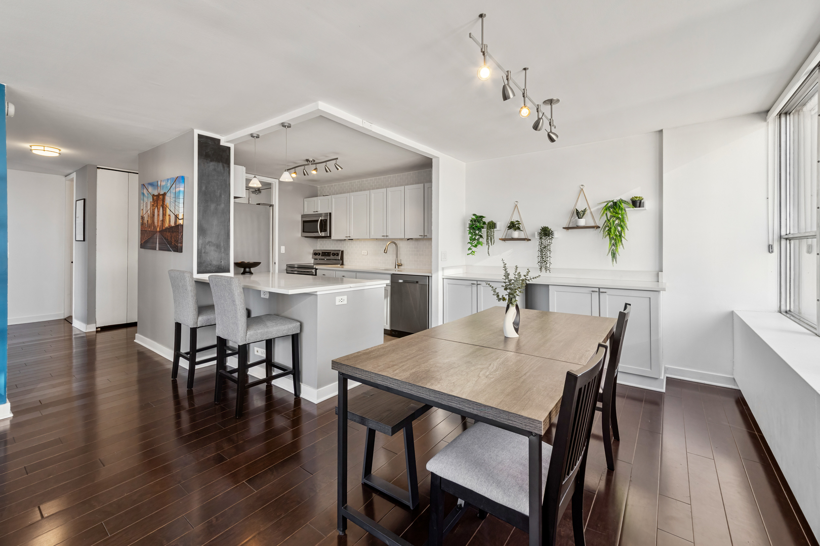 655 W Irving Park Road 1301