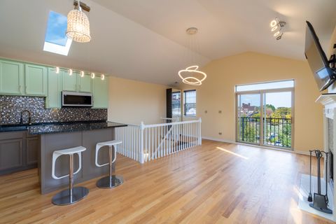 Tiny photo for 2665 W Warren Boulevard #3, Chicago, IL 60612 (MLS # 12577126)